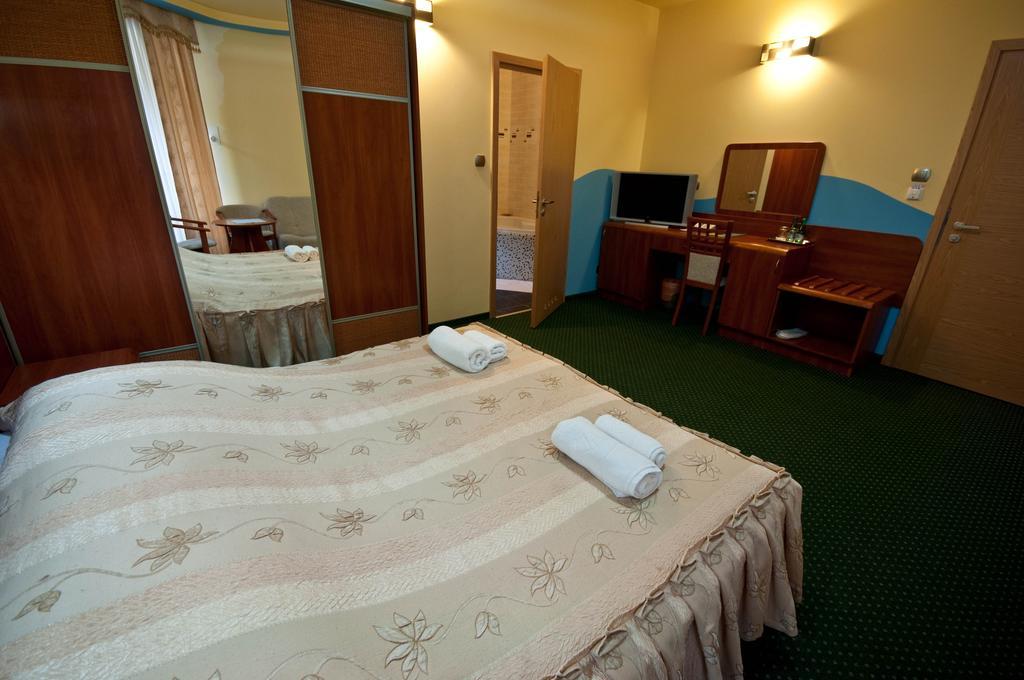 Hotel Arka Spa 비스와 외부 사진