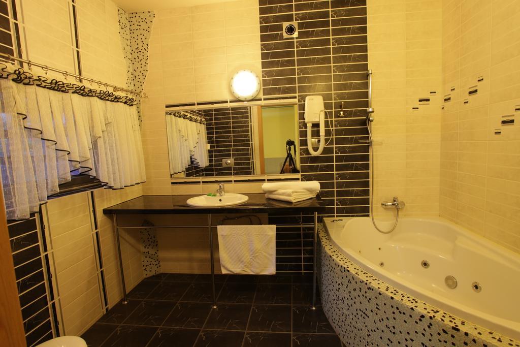 Hotel Arka Spa 비스와 객실 사진