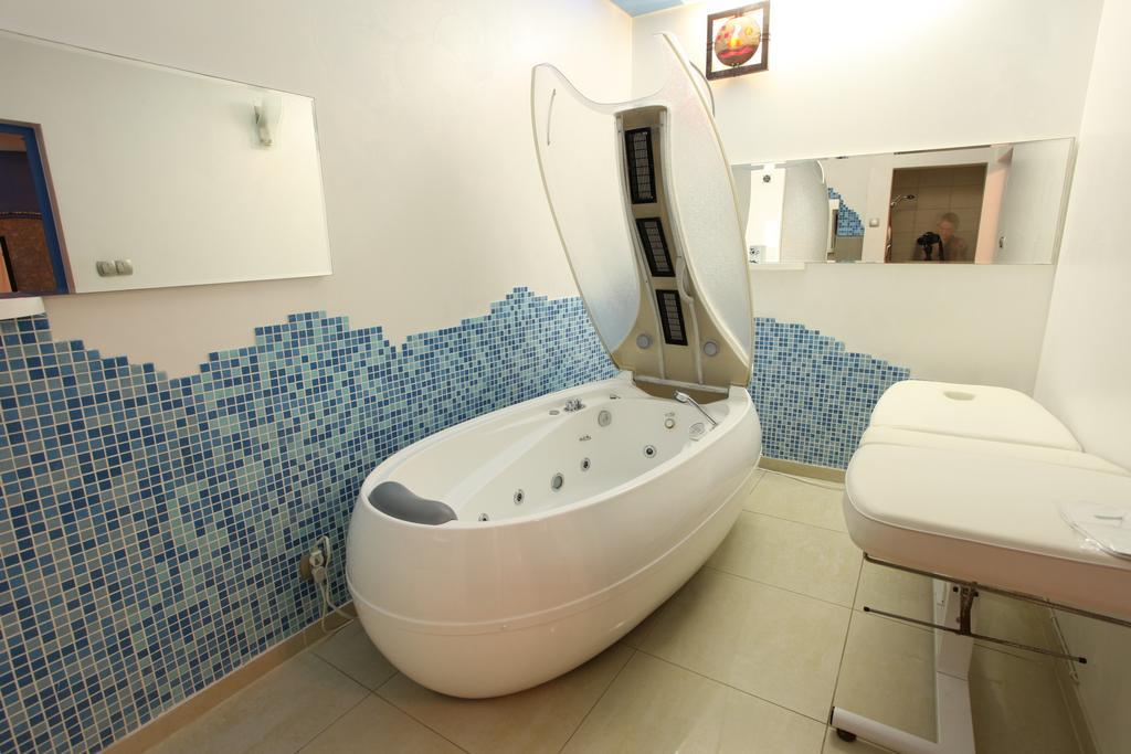 Hotel Arka Spa 비스와 외부 사진